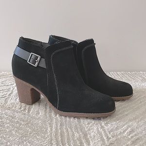 New without tags Clark’s black suede booties. Don’t fit!